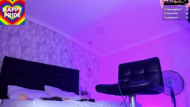 Chat XXX en directo de JustinePerry
