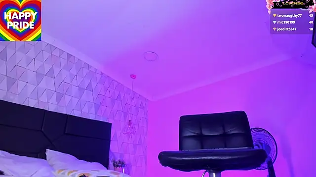 دردشة JustinePerry الجنسية المباشرة