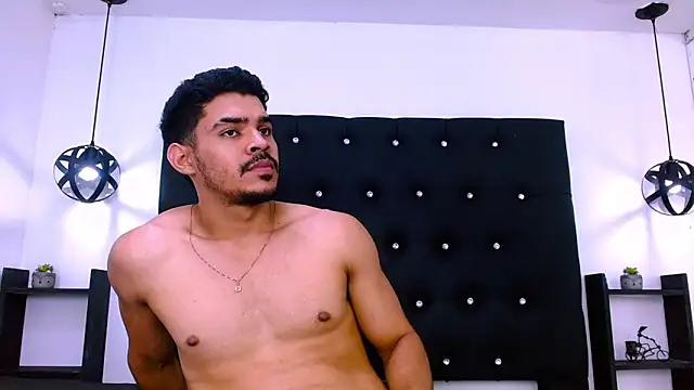 Chat +18 de Dannesh_ ao vivo