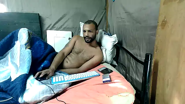 צ'אט XXX בשידור חי של Camodick