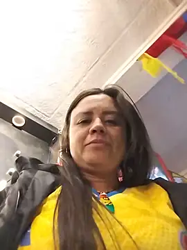 Chat +18 de karlagiraldo198 ao vivo