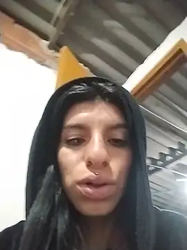 Ariell_Kieran Chat XXX in diretta