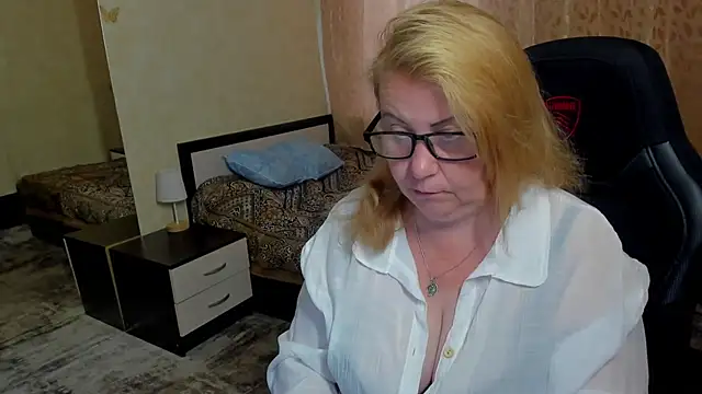 Frau_Marta's Live XXX Chat