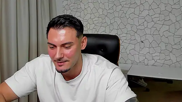 Chatroom XXX en direct de ClintMasters