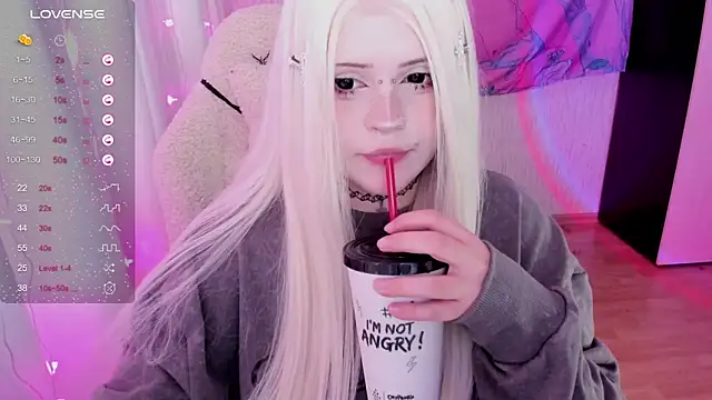 SelenaCuteのライブXXXチャット
