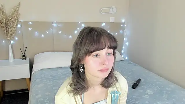 AdeleSilvy XXX чат на живо