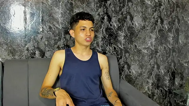 XXX chat uživo modela cameron_lux77