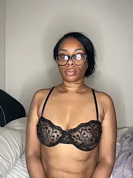 CaliBabiethe1's Live XXX Chat