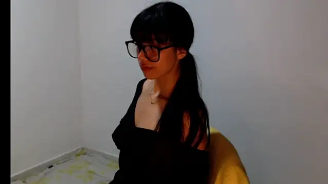 צ'אט XXX בשידור חי של meganmiauu
