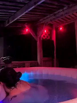 แชท XXX สดของ YourNotMySupervisor