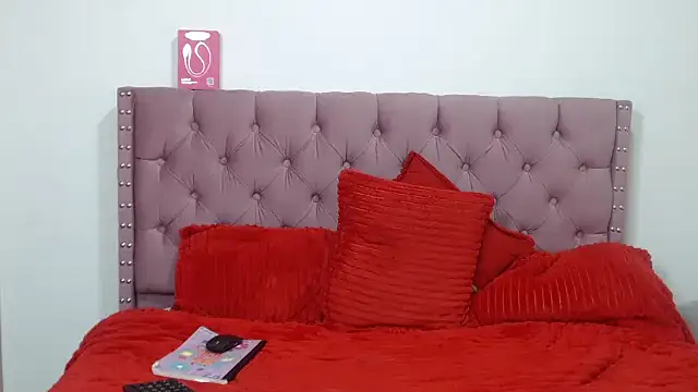 Chat +18 de AnyaLuxx ao vivo
