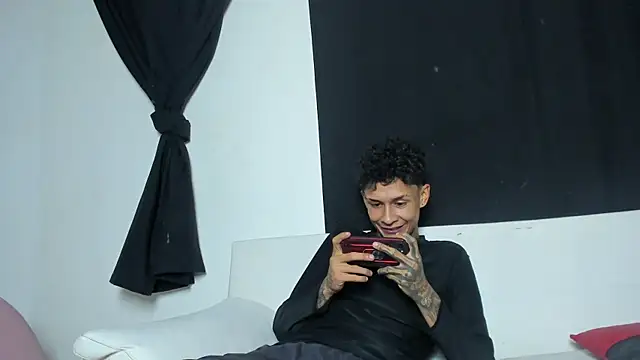 Chat +18 de self_love46 ao vivo