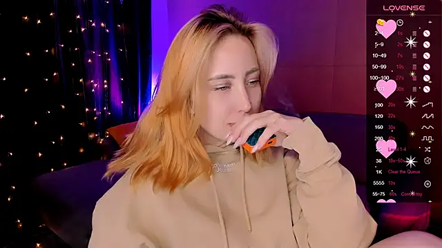 צ'אט XXX בשידור חי של deboramoore