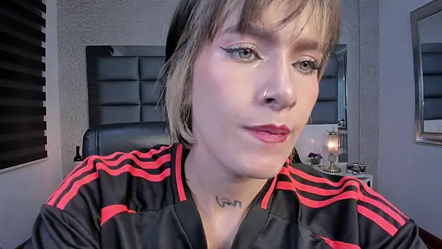 Chat +18 de Mrs_Regina_clk ao vivo