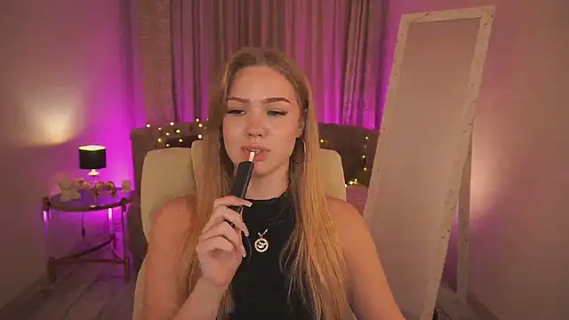 دردشة CelesteNoir الجنسية المباشرة
