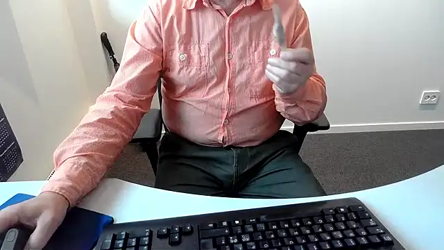 Buggemann live XXX chat