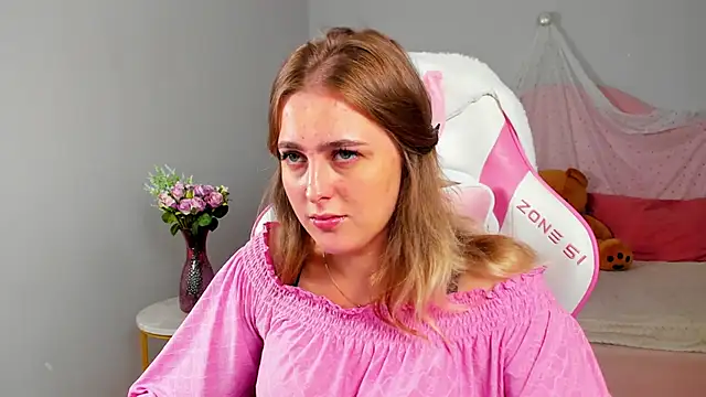 EllaBells' Live XXX Chat