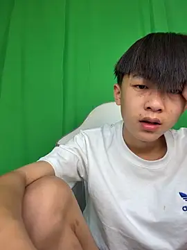 XXX chat uživo modela DD-101
