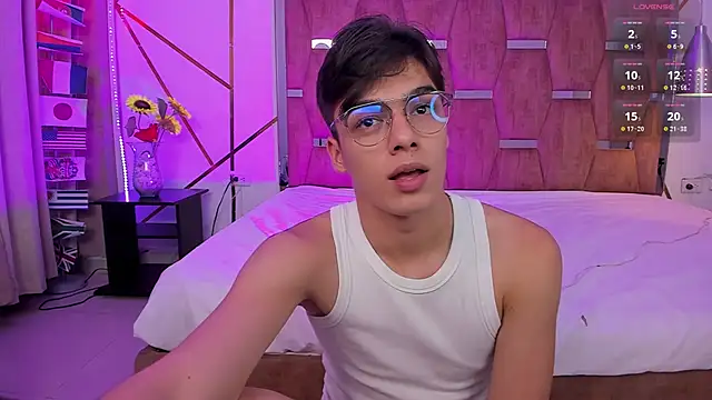 Gerony_ Adlı Modelin Canlı XXX Sohbeti