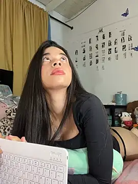 Milleradhara24 লাইভ XXX চ্যাট