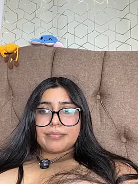 virginbrunette99's Live XXX Chat