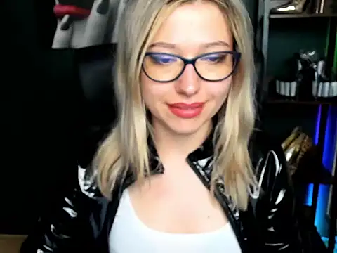 loveHeidin Live XXX chat