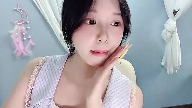 XXX chat uživo modela Yanys521