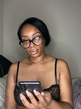 CaliBabiethe1 Chat XXX in diretta