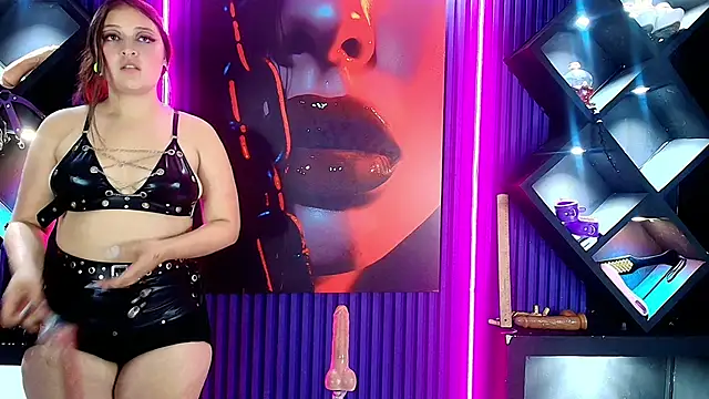 Czat XXX na żywo – Candyqueen_bdsm