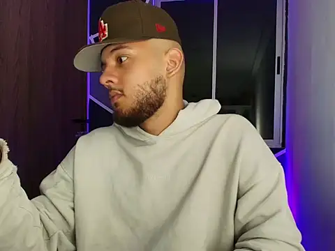 Sebolaz333's Live XXX Chat