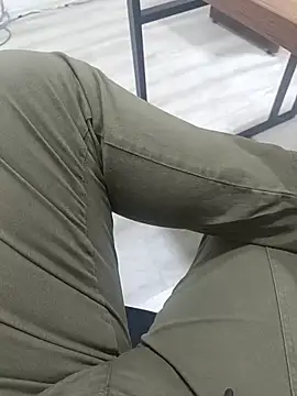 Yaman_33 即時 XXX 聊天