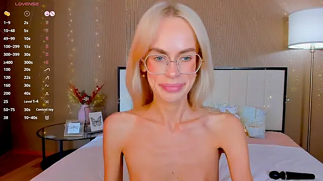 bellatipn Live XXX chat
