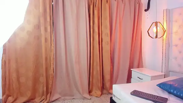 _ISALITTLESTAR_ Chat XXX live