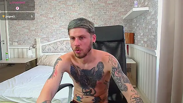 Chat XXX ao vivo de JonahShaw