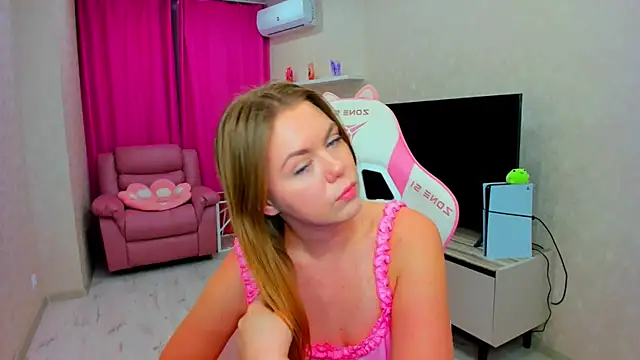 Strawberrye Live XXX-Chat