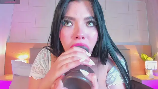 Meloddy_Rose Adlı Modelin Canlı XXX Sohbeti