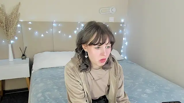 AdeleSilvy – Live XXX-chat