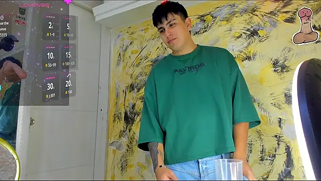Онлайн чат XXX ThomasThundr