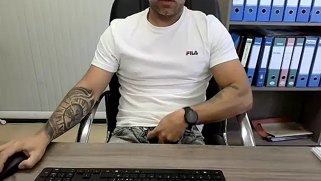 Evasionee Chat XXX live
