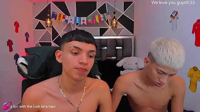 Juan_Nd_Steven Chat XXX live