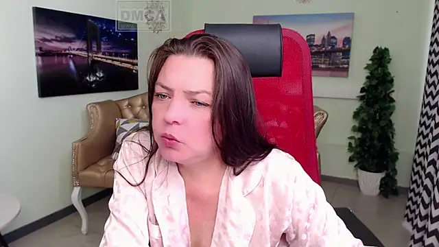 Lily_flower7 XXX чат на живо