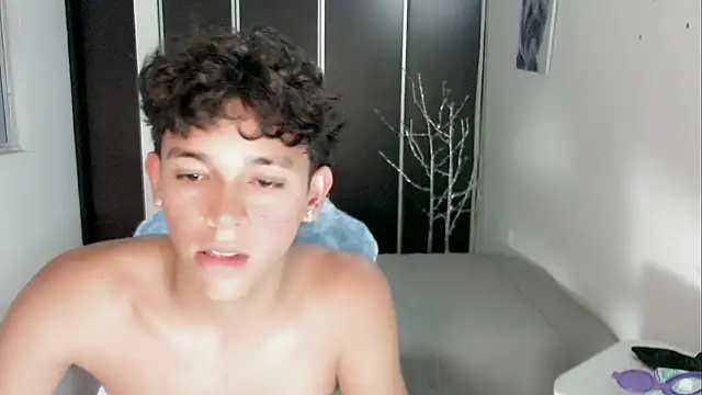 Chat XXX ao vivo de 2c_Bby