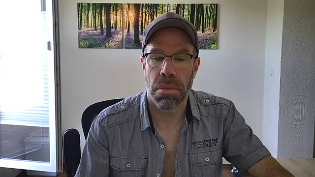 DaddyHarry_MatureStallion Live XXX-Chat