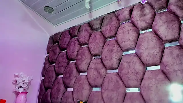 Nanis_James' Live XXX Chat