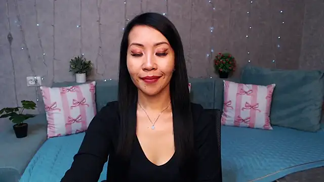 LiaPak Live XXX-Chat
