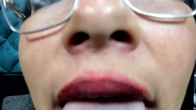 Živý XXX chat PENELOPELEWISs