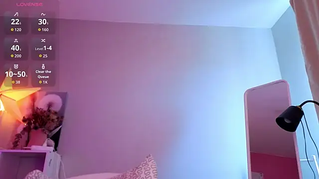 SmolCutieのライブXXXチャット