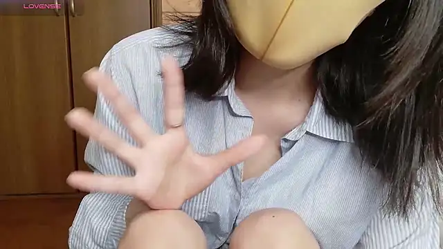 minami_room – Live XXX-chat