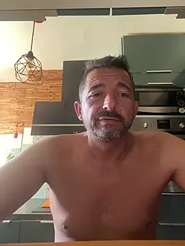 daddy3945 Adlı Modelin Canlı XXX Sohbeti