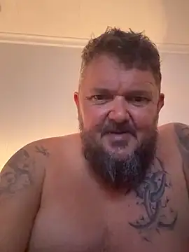 TatooedBear's Live XXX Chat